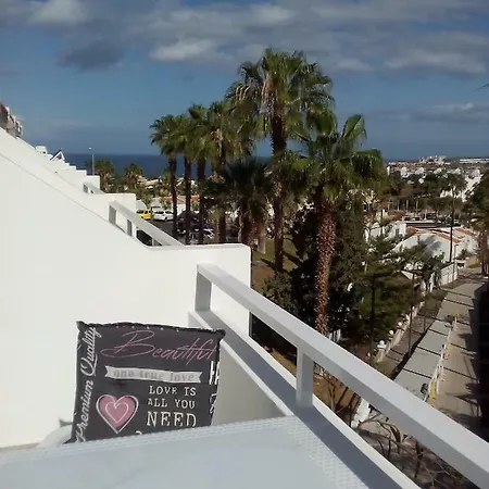 Island Paradise * アデヘ