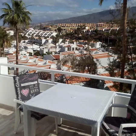 Island Paradise * אדחה