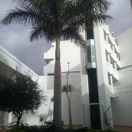 アパート Island Paradise アデヘ